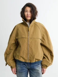 Nylon Logo Jacket i Mørk Khaki