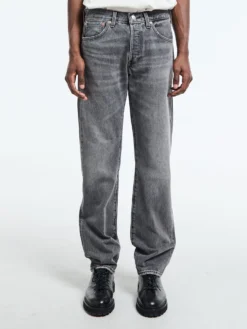 501 Original Fit Selvedge Jeans i Black Ash