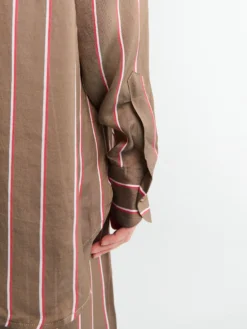 Peri Fluid Shirt i Brun Multi Stribe
