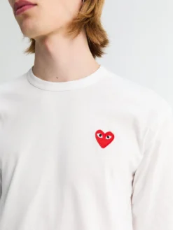 Red Heart Langærmet T-Shirt i Hvid