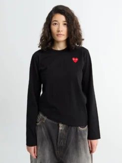 Red Heart Langærmet T-Shirt i Sort