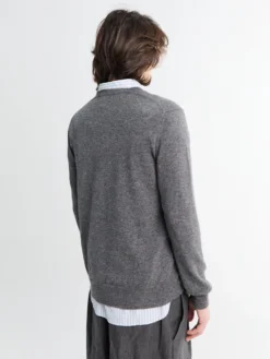 Red Heart Sweater i Grå