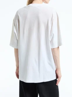 Relaxed Fit Logo T-Shirt i Dusty White