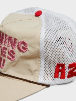 Running Loves You Trucker Cap i Pink