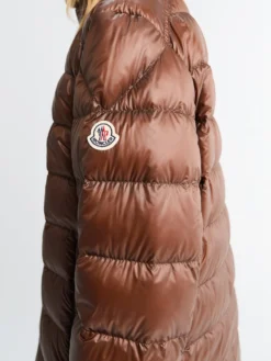 Selves Short Down Jacket i Brun