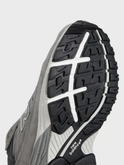 993 Sneakers i Grå