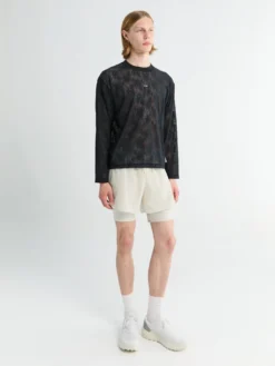 Space-Lace Long Tee i Sort SA