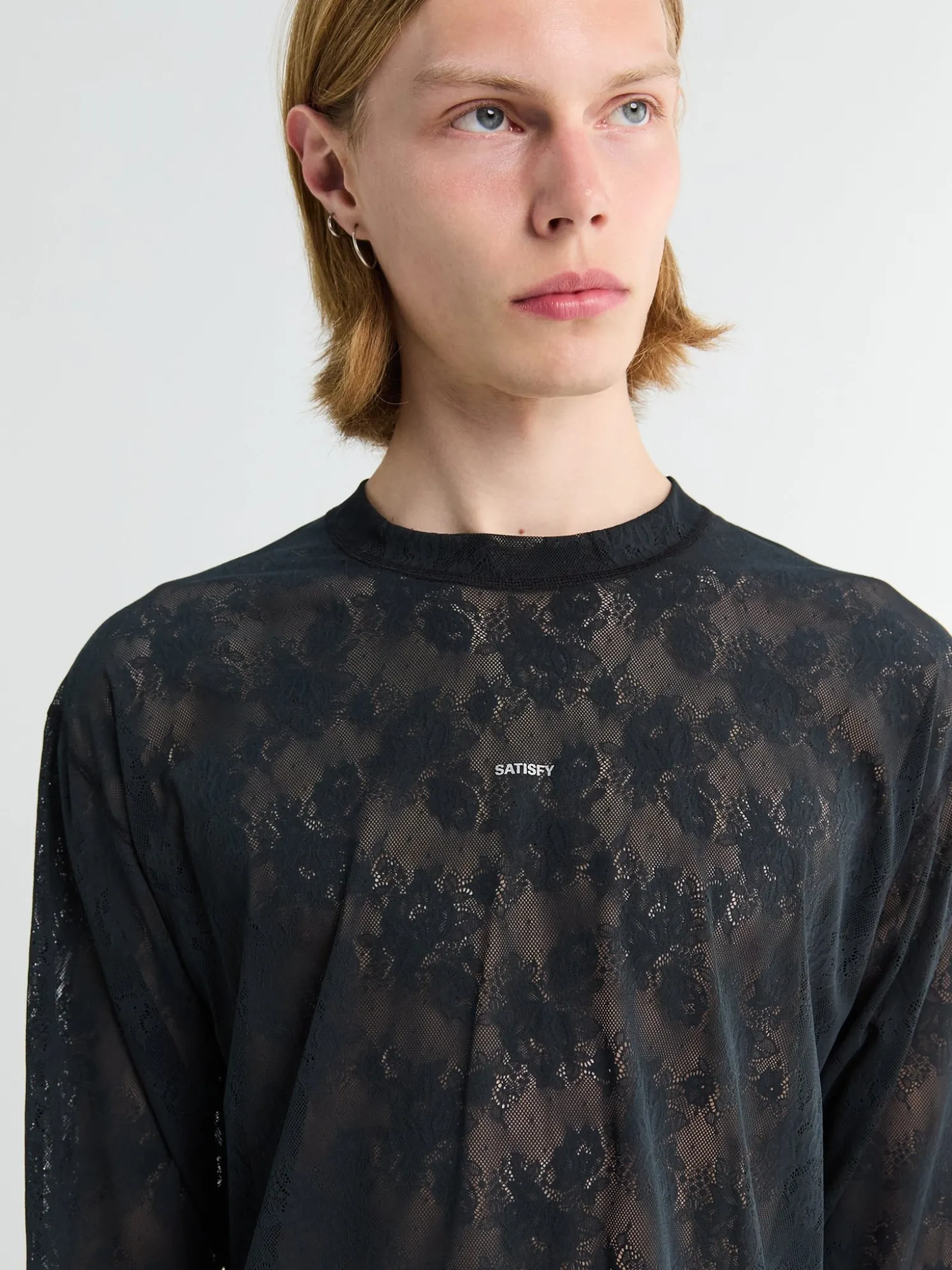 Space-Lace Long Tee i Sort SA