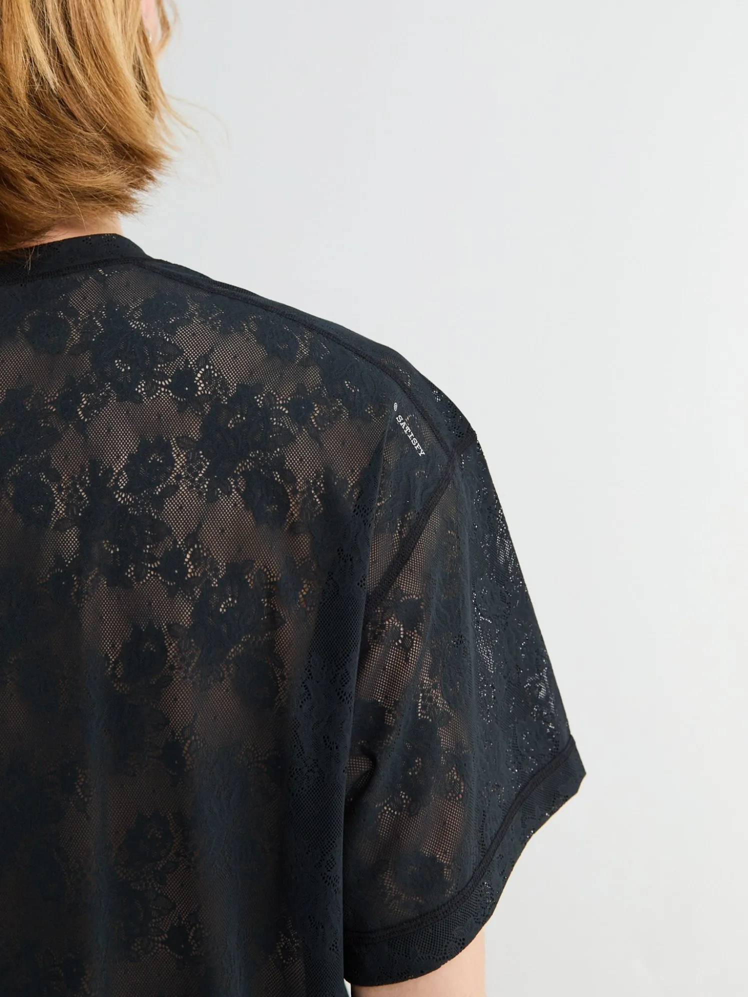 Space-Lace T-shirt i Sort SA