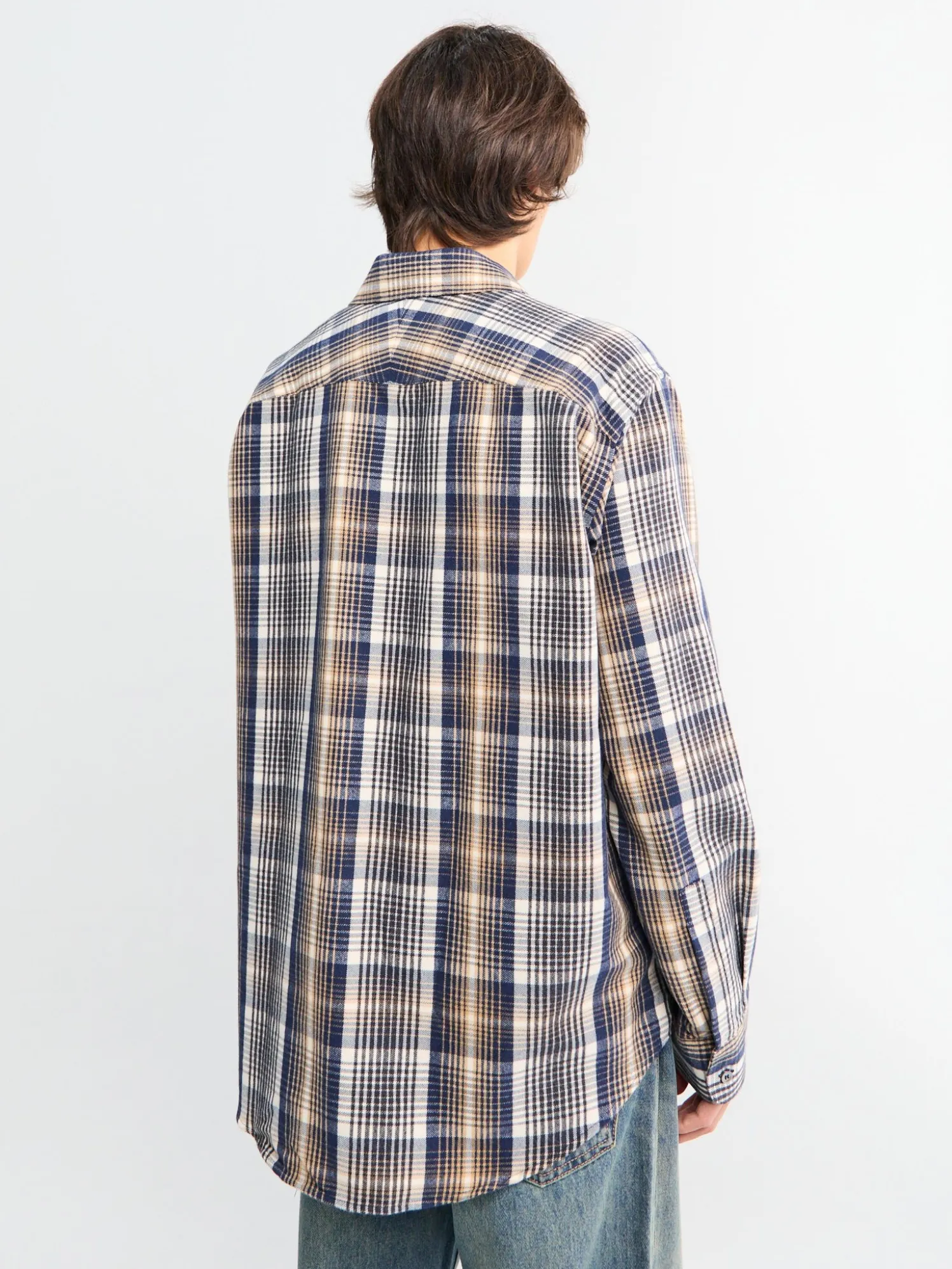 Studio Nicholson x Aaron Levine View Skjorte i Navy og Oatmeal