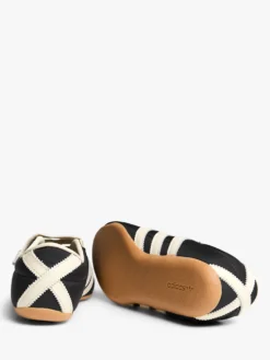 Tokyo MJ Sneakers i Core Black, Cream White og Gold Metallic