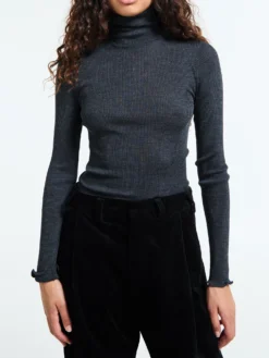 Uld & Silke Langærmet Rib Turtleneck Top i Grå