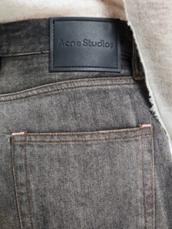 1981U Loose Fit Jeans i Black Trafalgar