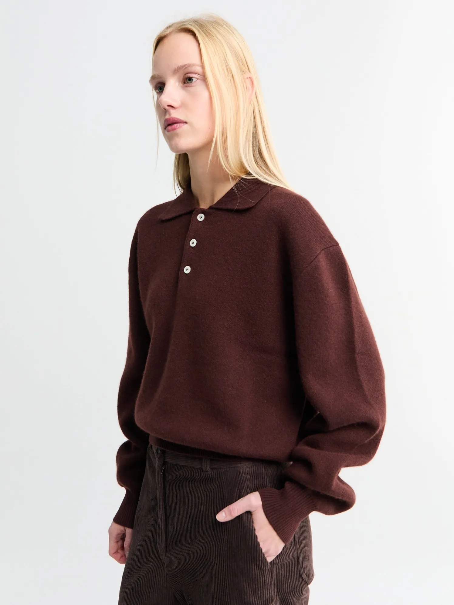 Unisex Cashmere Collared Sweater i Brun