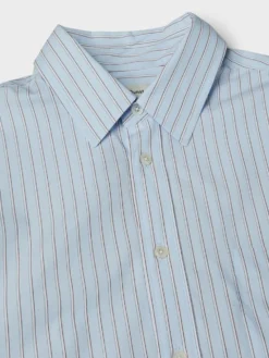 Unisex Oversized Striped Skjorte i Sky Blue Stripe