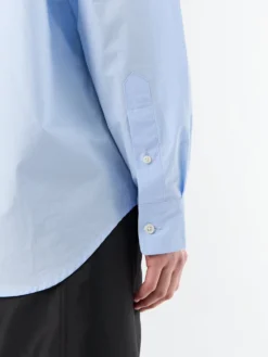Unisex Soft Poplin BD Shirt i Soft Blue