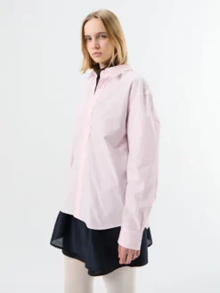Unisex Soft Poplin BD Skjorte i Soft Pink