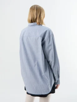 Unisex 2-Way Oversized Striped Skjorte i Blue Stripe