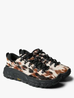 U Tor Summit + i Pirate Black og Pirate Black