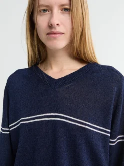 V-hals Stribet Sweater i Navy Strib