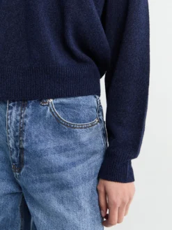 V-hals Stribet Sweater i Navy Strib