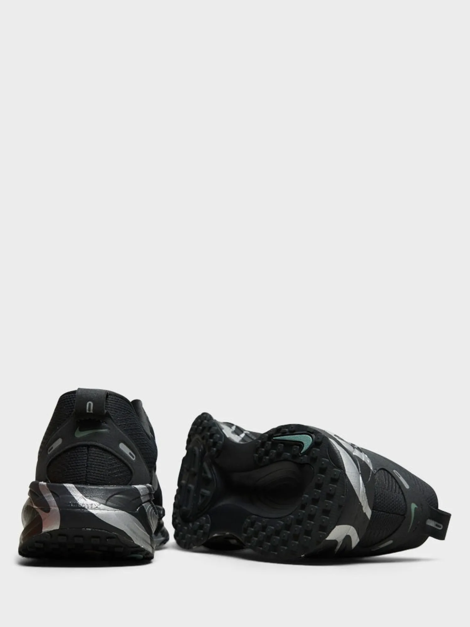 Vomero 18 Sneakers i Anthracite, Reflect Silver og Cannon