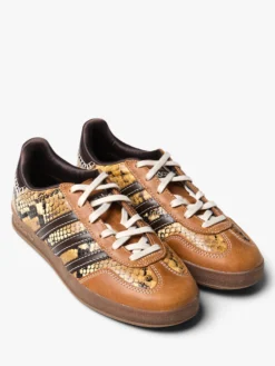 Wales Bonner Gazelle Snake Sneakers i Dust Rust, Wonder White og Collegiate Burgundy