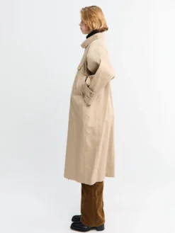 Water Resistant Coat i Cool Beige
