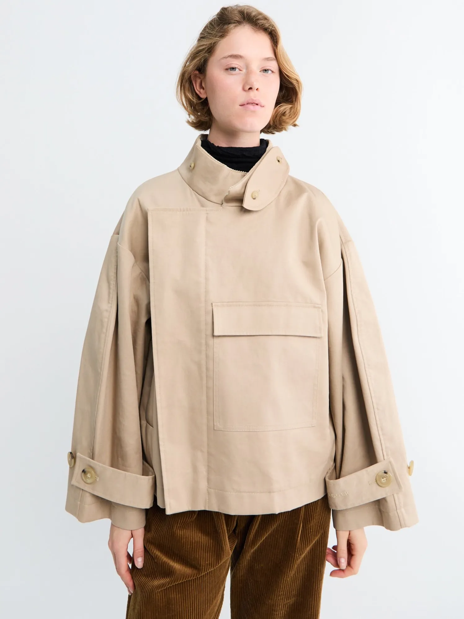 Water Resistant Jakke i Cool Beige