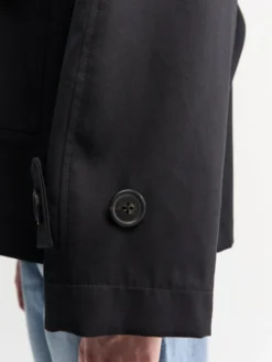 Water Resistant Jakke i Sort