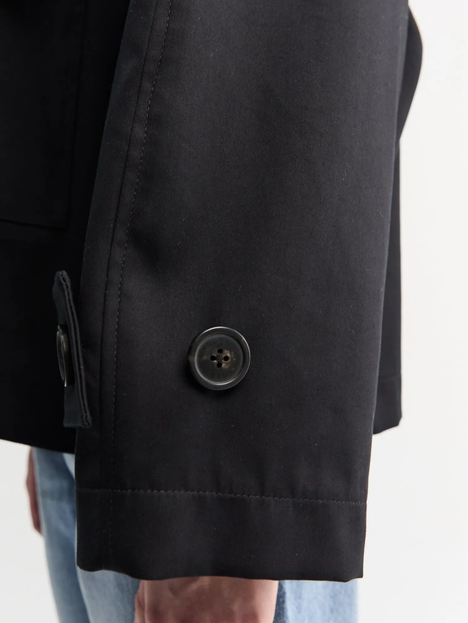 Water Resistant Jakke i Sort