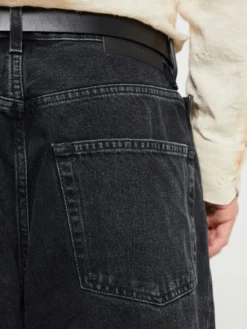 Wide Twist Jeans i Washed Black