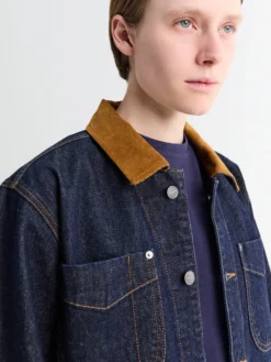 Wyatt Jacket med fløjls krave i Benson